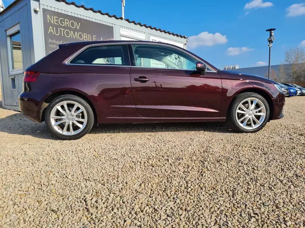 Audi A3 ambiente/1.Hand/Scheckheftgepflegt 03/2015-photo-3