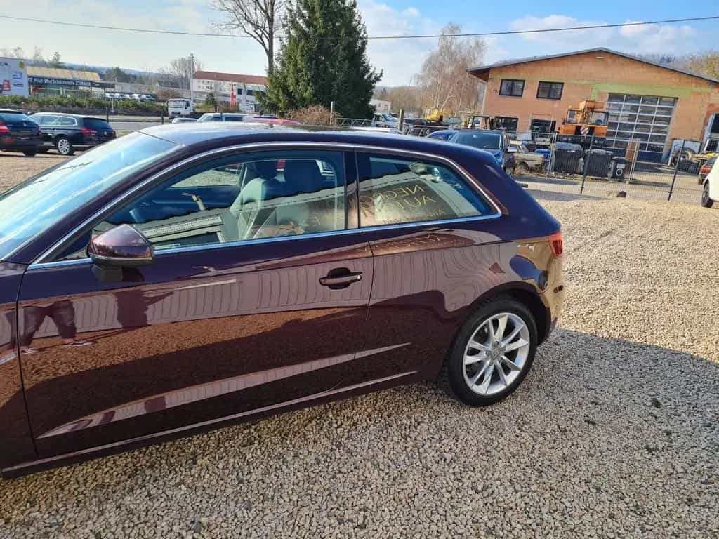 Audi A3 ambiente/1.Hand/Scheckheftgepflegt 03/2015-photo-7