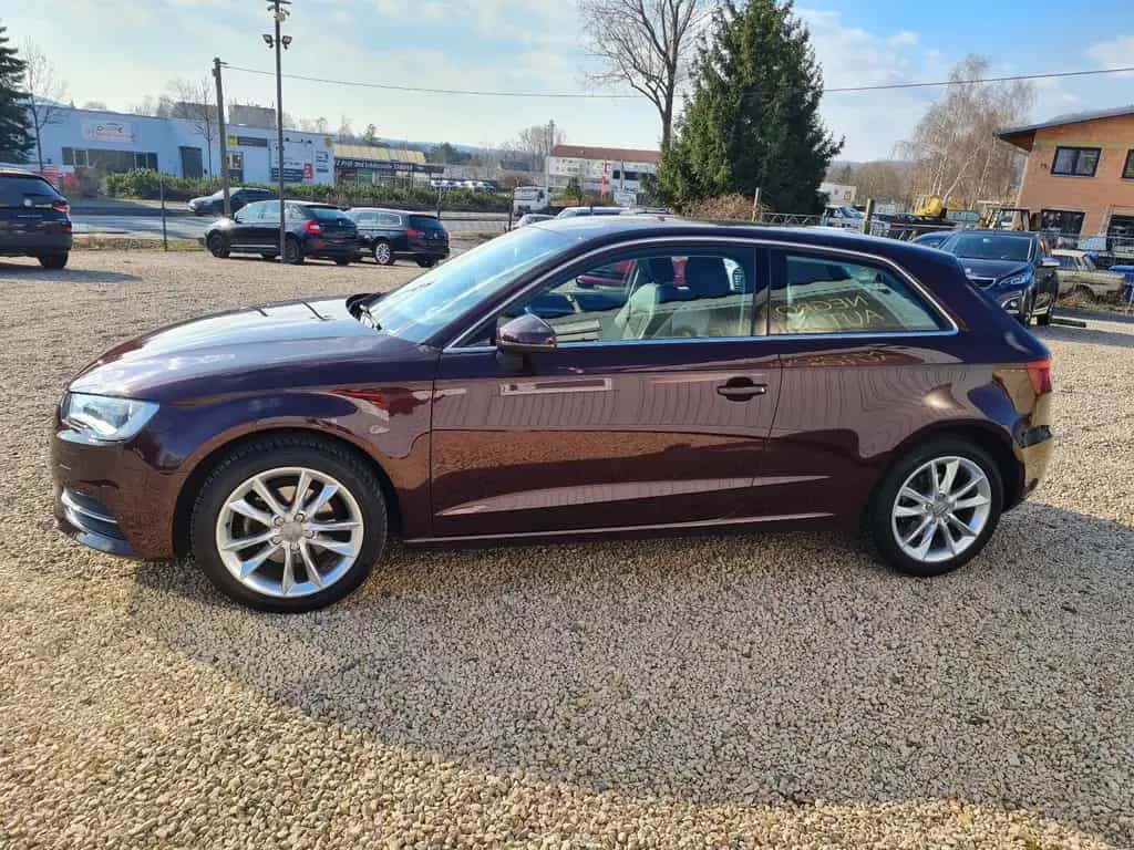 Audi A3 ambiente/1.Hand/Scheckheftgepflegt 03/2015-photo-8