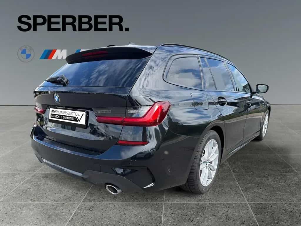 BMW 320 d xDrive M Sportpaket*Laser*Driving Assistant 12/2021-photo-4