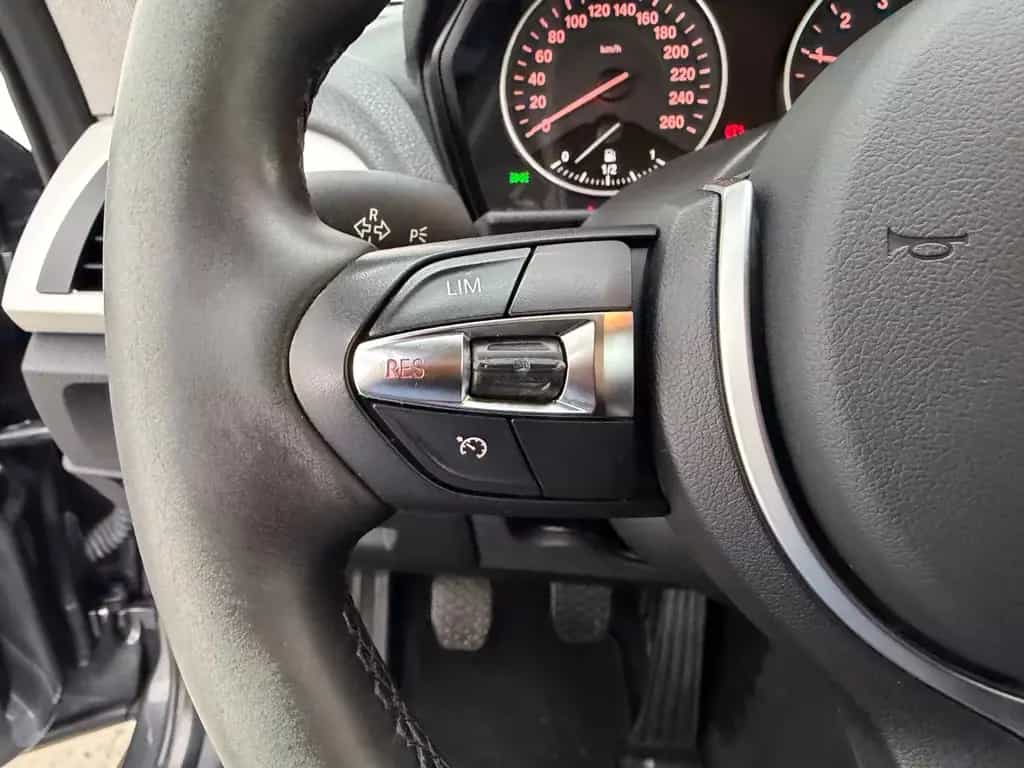 BMW 116 i Advantage+LED+M SPORT+SITZHEIZUNG+ 12/2015-photo-16
