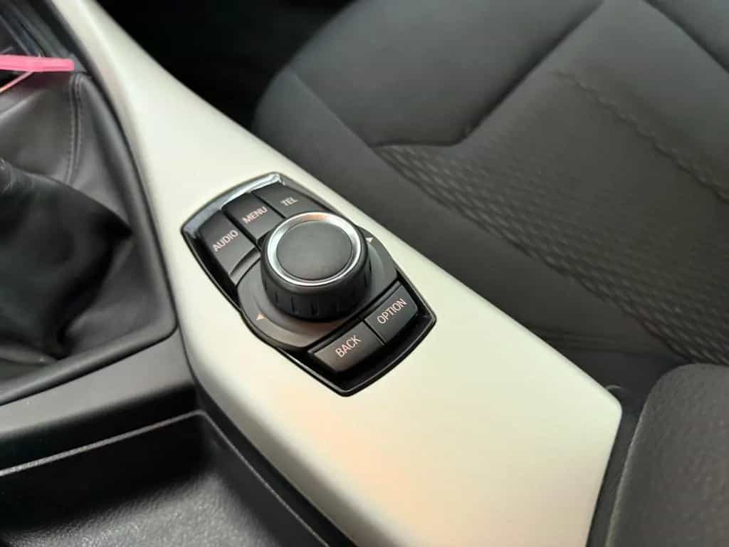 BMW 116 i Advantage+LED+M SPORT+SITZHEIZUNG+ 12/2015-photo-26
