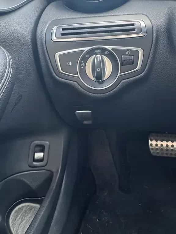 Mercedes-Benz C 200 AMG///Schiebedach/TÜV 06.26 11/2018-photo-14