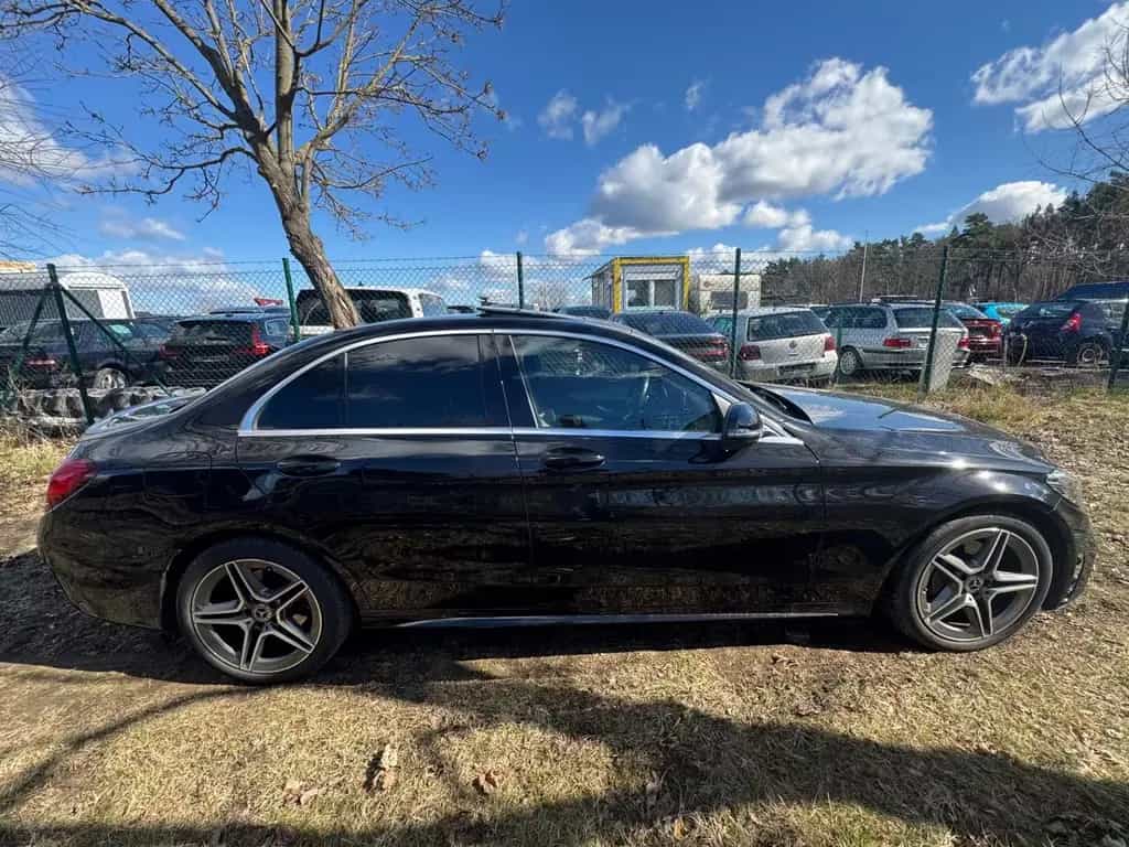 Mercedes-Benz C 200 AMG///Schiebedach/TÜV 06.26 11/2018-photo-7