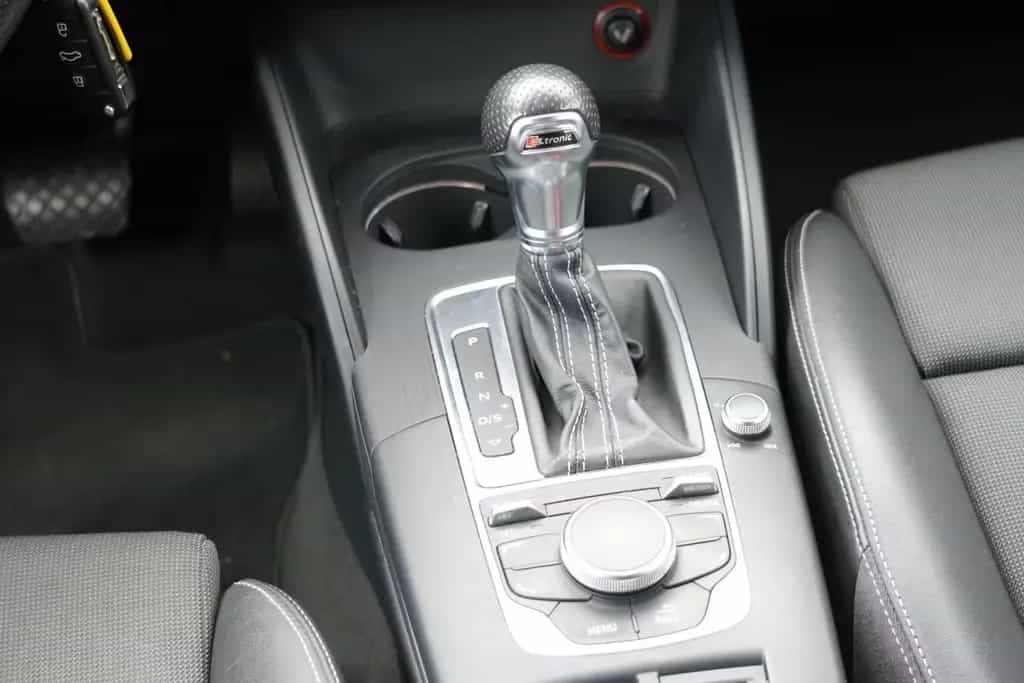 Audi A3 S line Sportpaket MIT 3 JAHREN GARANTIE !!! 11/2012-photo-13