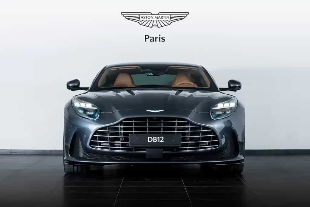 Aston Martin DB12 4.0 V8 null-photo-2