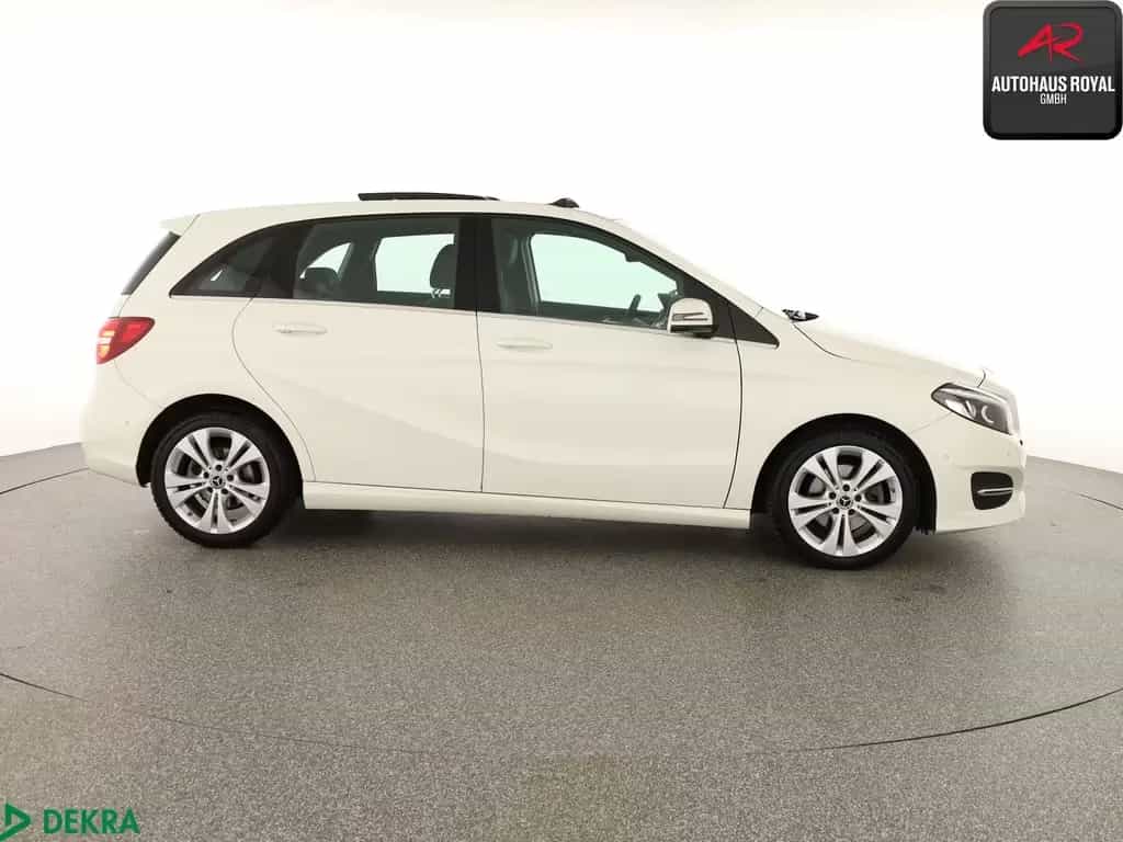 Mercedes-Benz B 180 URBAN PANORAMA,KAMERA,TOTWINKEL,SCHECKHEFT 07/2018-photo-6
