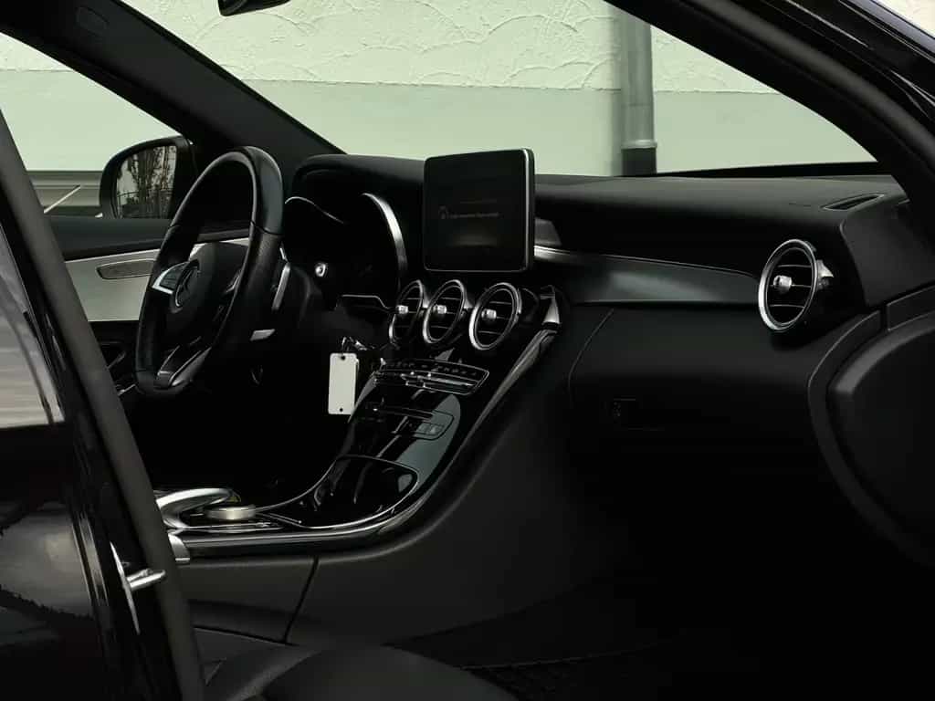 Mercedes-Benz C 180 Lim CGI**AMG LINE**GARANTIE* 09/2016-photo-10