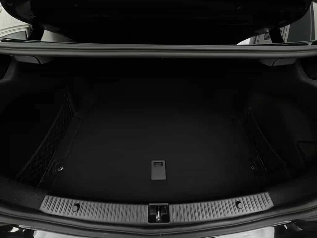 Mercedes-Benz C 180 Lim CGI**AMG LINE**GARANTIE* 09/2016-photo-12