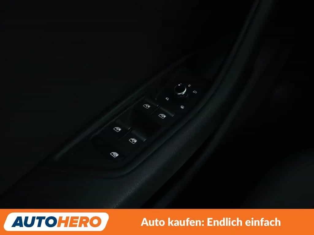 Audi A4 2.0 TFSI Design ultra*NAVI*LED*PLA*PDC* 03/2017-photo-25