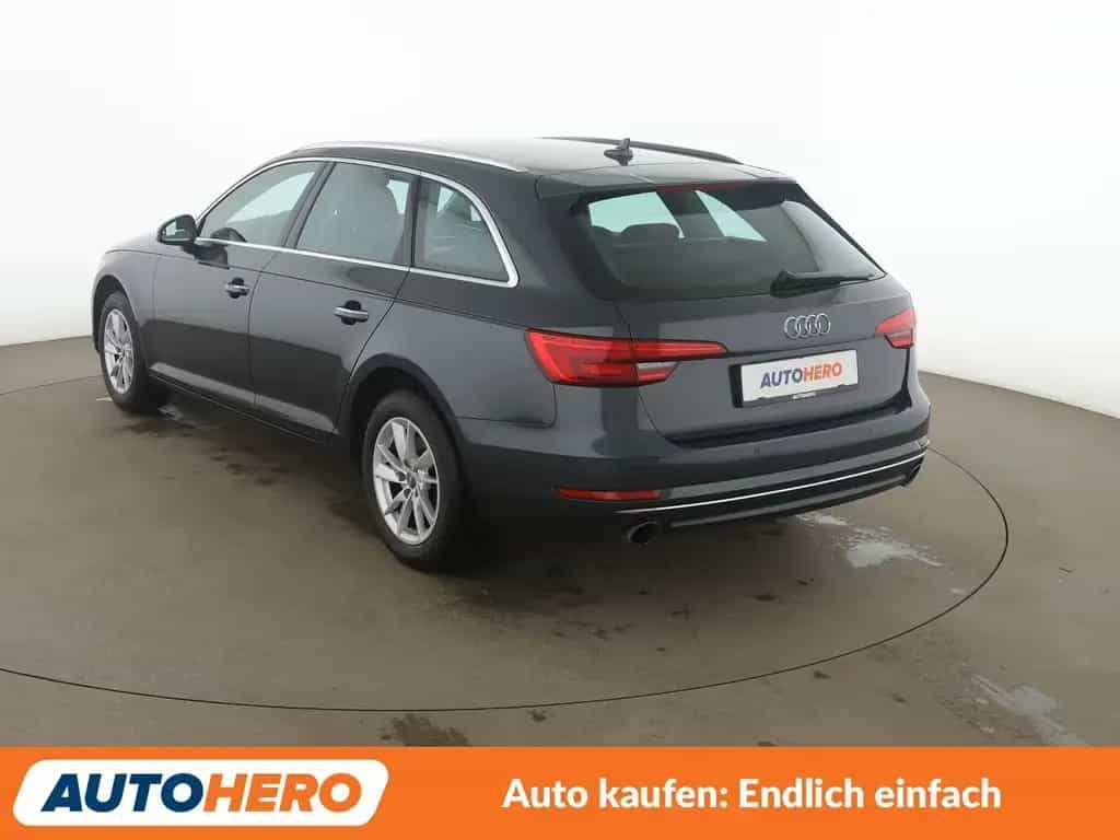 Audi A4 2.0 TFSI Design ultra*NAVI*LED*PLA*PDC* 03/2017-photo-3