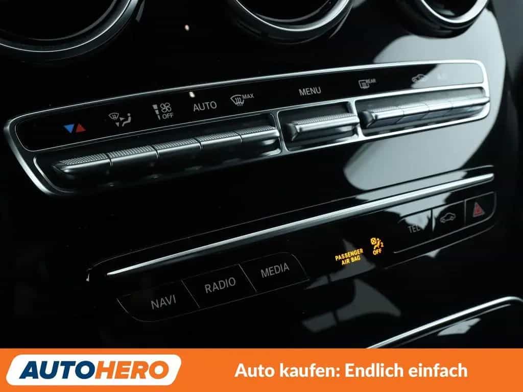 Mercedes-Benz C 180 CGI T AMG Line Aut. *NAVI*LED*TEMPO*PDC* 11/2018-photo-23