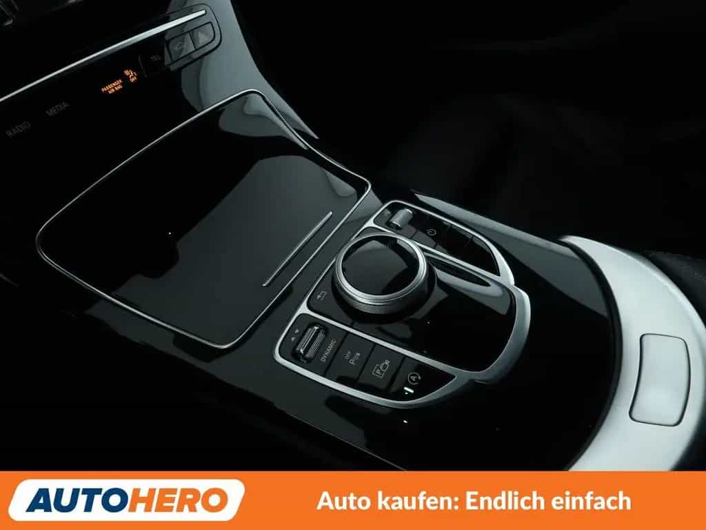 Mercedes-Benz C 180 CGI T AMG Line Aut. *NAVI*LED*TEMPO*PDC* 11/2018-photo-24