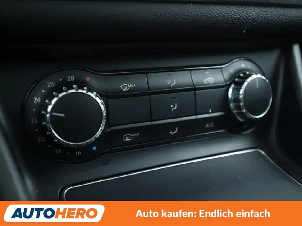 Mercedes-Benz CLA 180 Shooting Brake CLA-Klasse CLA 180 Shooting Brake AMG Line Aut 04/2018-photo-22