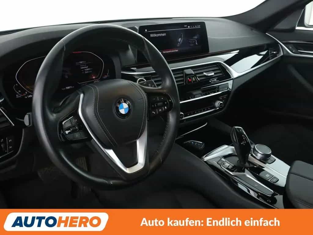 BMW 520 d Mild-Hybrid Aut.*NAVI*LED*PDC*TEMPO*SHZ*ALU 12/2019-photo-10
