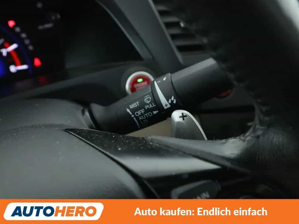 Honda Civic 1.8 i-VTEC Executive Aut.*XENON*PDC*SHZ* 09/2016-photo-28