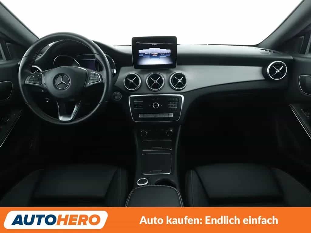 Mercedes-Benz CLA 200 CLA 200 Urban Aut.*NAVI*CAM*TEMPO*SHZ* 04/2018-photo-11