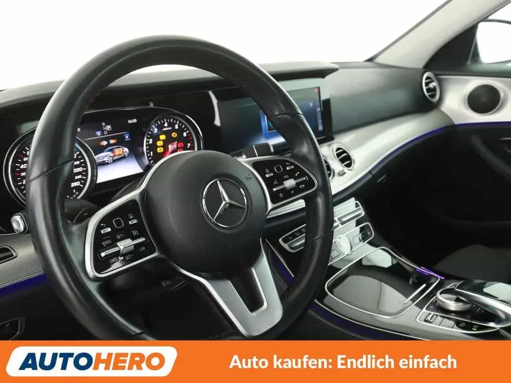 Mercedes-Benz E 300 Mild-Hybrid Avantgarde Aut. *HUD*LED*360°* 01/2021-photo-10