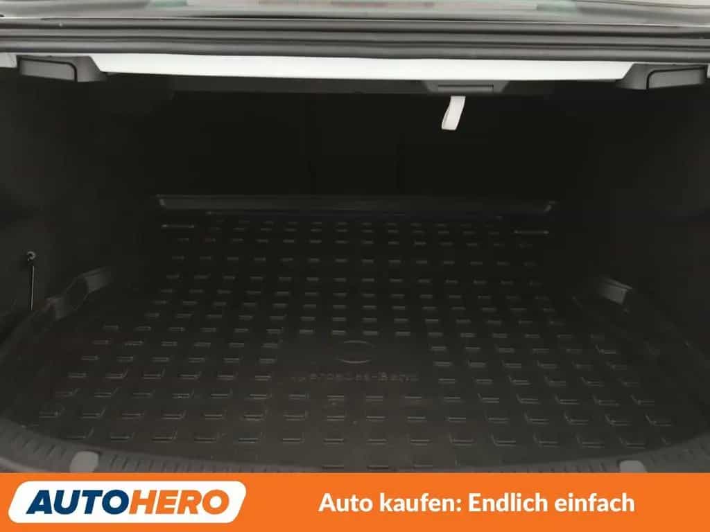 Mercedes-Benz E 300 Mild-Hybrid Avantgarde Aut. *HUD*LED*360°* 01/2021-photo-17