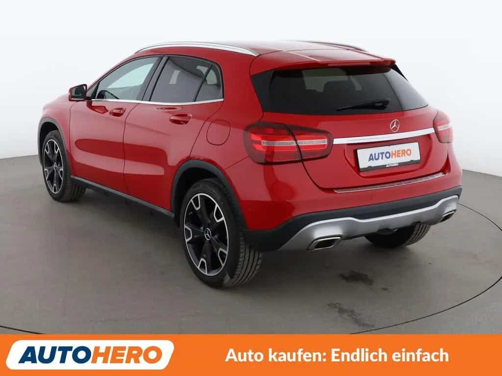 Mercedes-Benz GLA 200 GLA-Klasse GLA 200 Urban Aut.*NAV*LED*TEMPO*CAM* 03/2017-photo-3