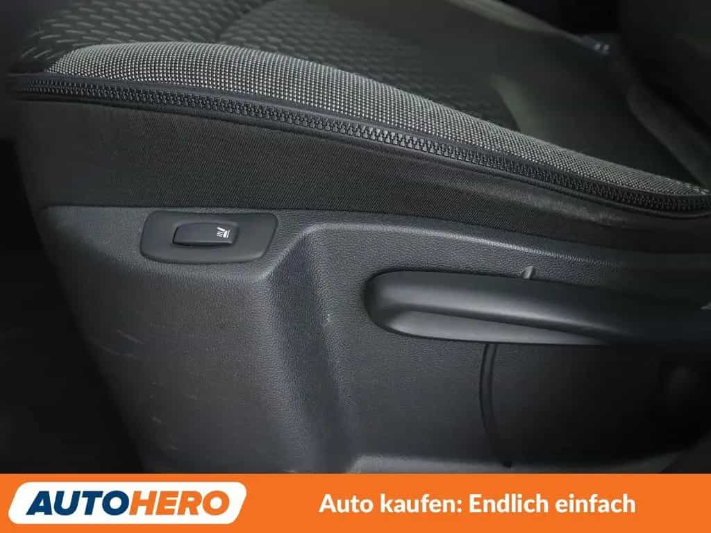 Renault Captur 1.2 TCe Energy Intens Aut. *NAVI*LED*TEMP 07/2017-photo-28