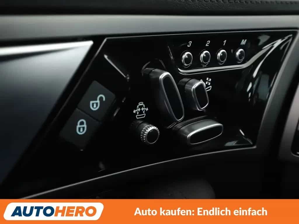 Jaguar F-Type 3.0 V6 S AWD Aut.*NAVI*BI-XENON*TEMPO*PDC 03/2017-photo-21