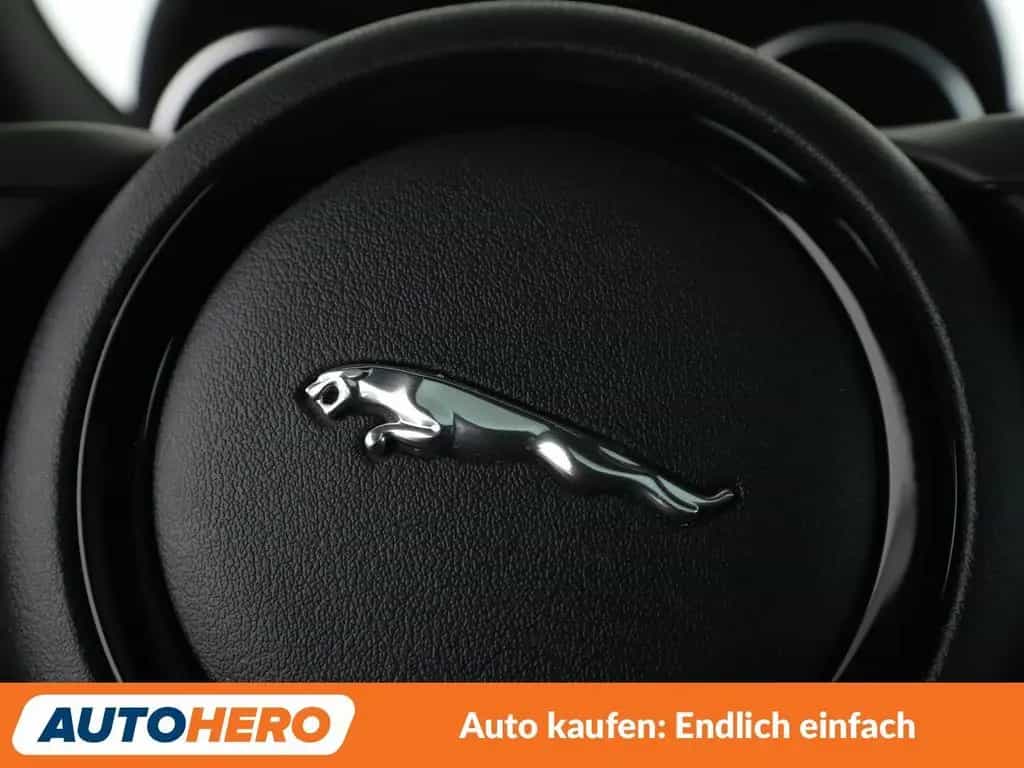 Jaguar F-Type 3.0 V6 S AWD Aut.*NAVI*BI-XENON*TEMPO*PDC 03/2017-photo-29