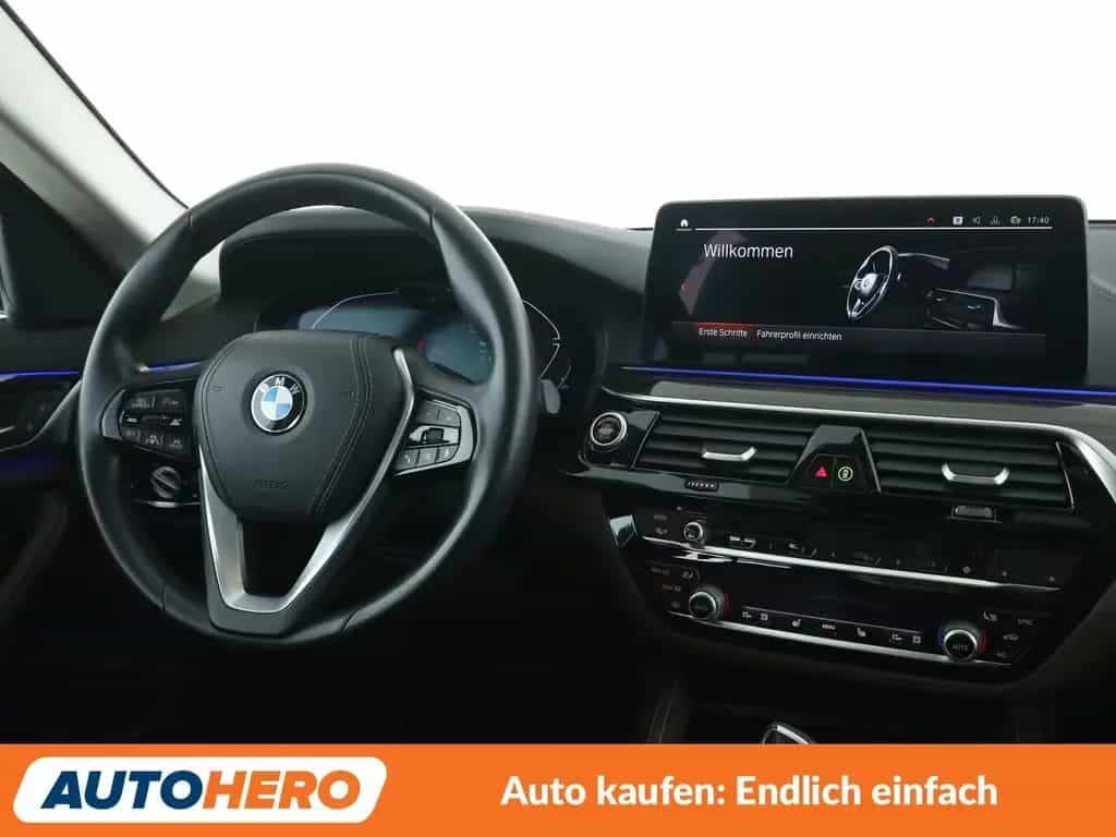 BMW 530 5er 530d Luxury Line Aut.*NAVI*HEAD-UP*LED*ACC* 06/2021-photo-12