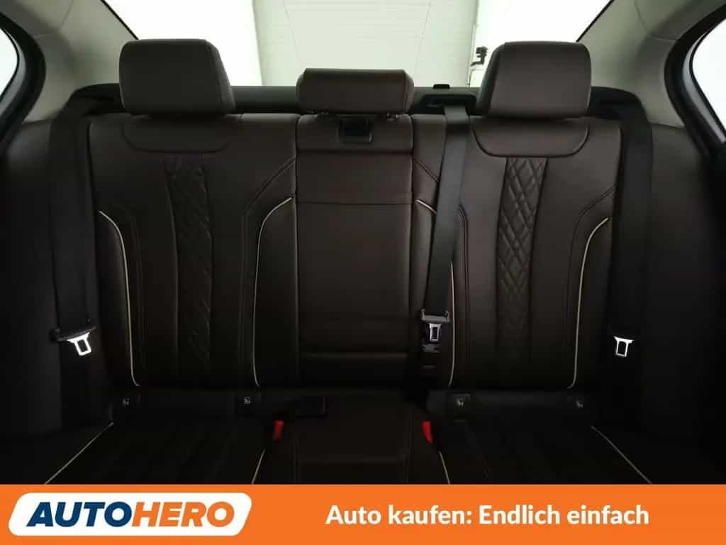 BMW 530 5er 530d Luxury Line Aut.*NAVI*HEAD-UP*LED*ACC* 06/2021-photo-15