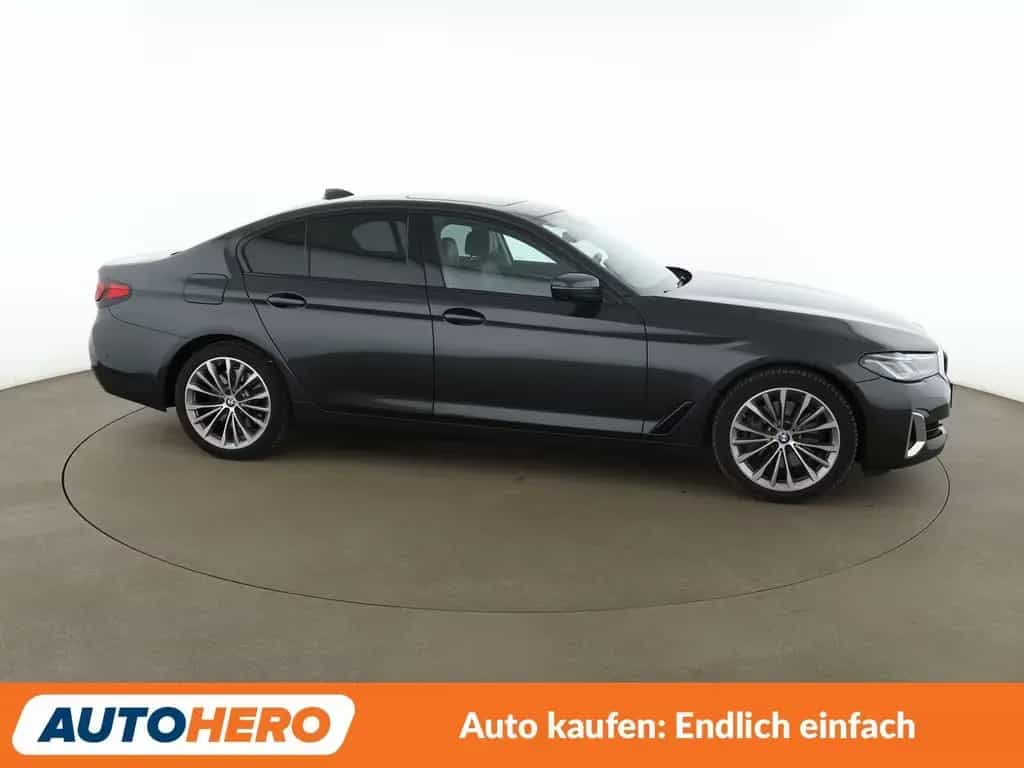 BMW 530 5er 530d Luxury Line Aut.*NAVI*HEAD-UP*LED*ACC* 06/2021-photo-6
