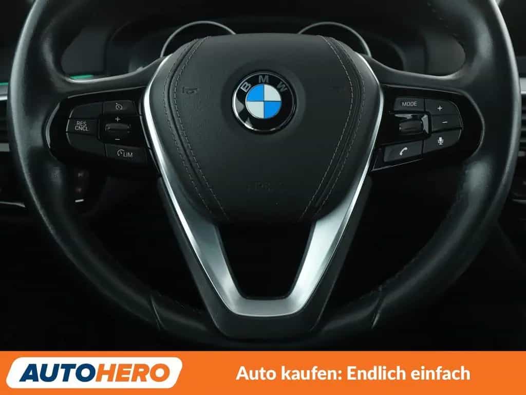 BMW 520 d Aut.*NAV*LED*TEMP*CAM*PDC*SHZ*KLIMA*ALU* 02/2018-photo-18