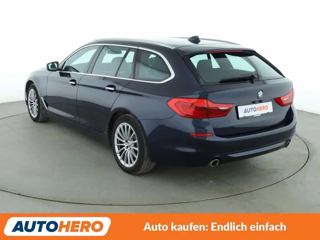 BMW 520 d Aut.*NAV*LED*TEMP*CAM*PDC*SHZ*KLIMA*ALU* 02/2018-photo-3