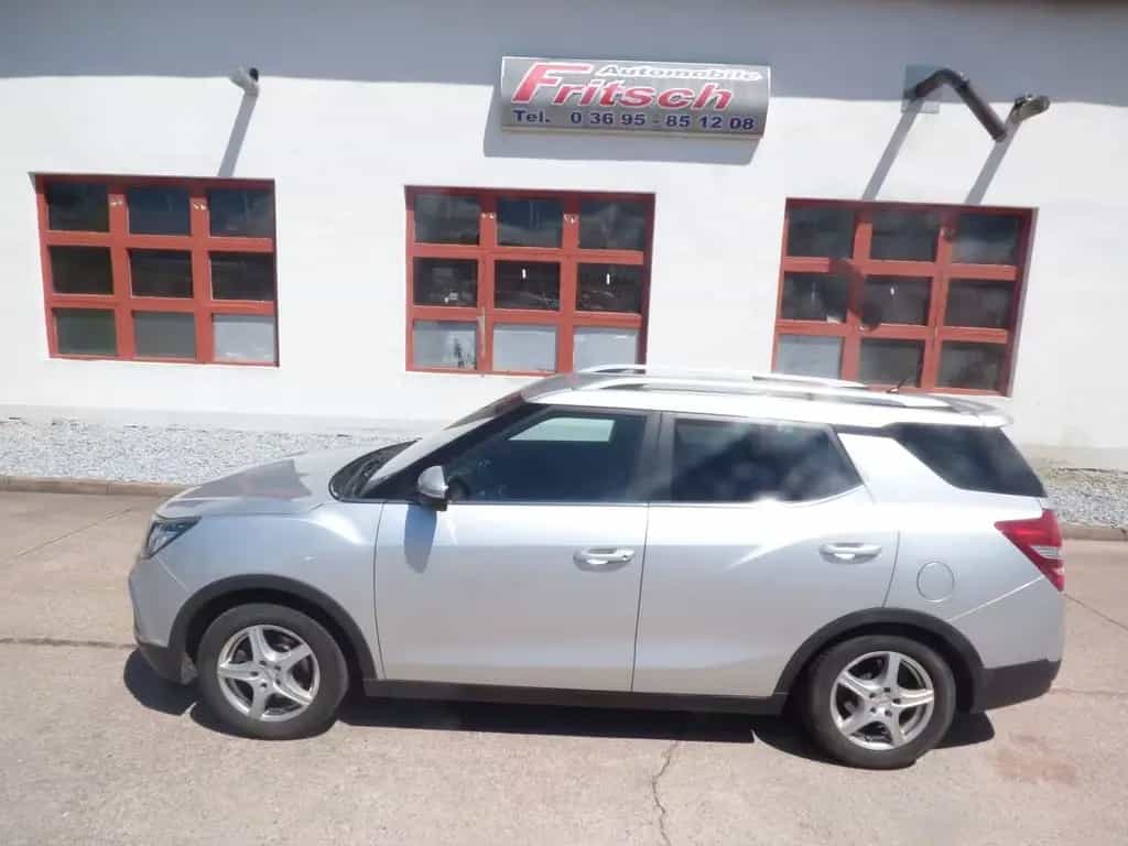 Ssangyong XLV 1,6 , Allrad , AHK, Automatik, 1 Hand 10/2016-photo-0