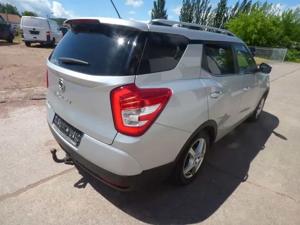 Ssangyong XLV 1,6 , Allrad , AHK, Automatik, 1 Hand 10/2016-photo-6