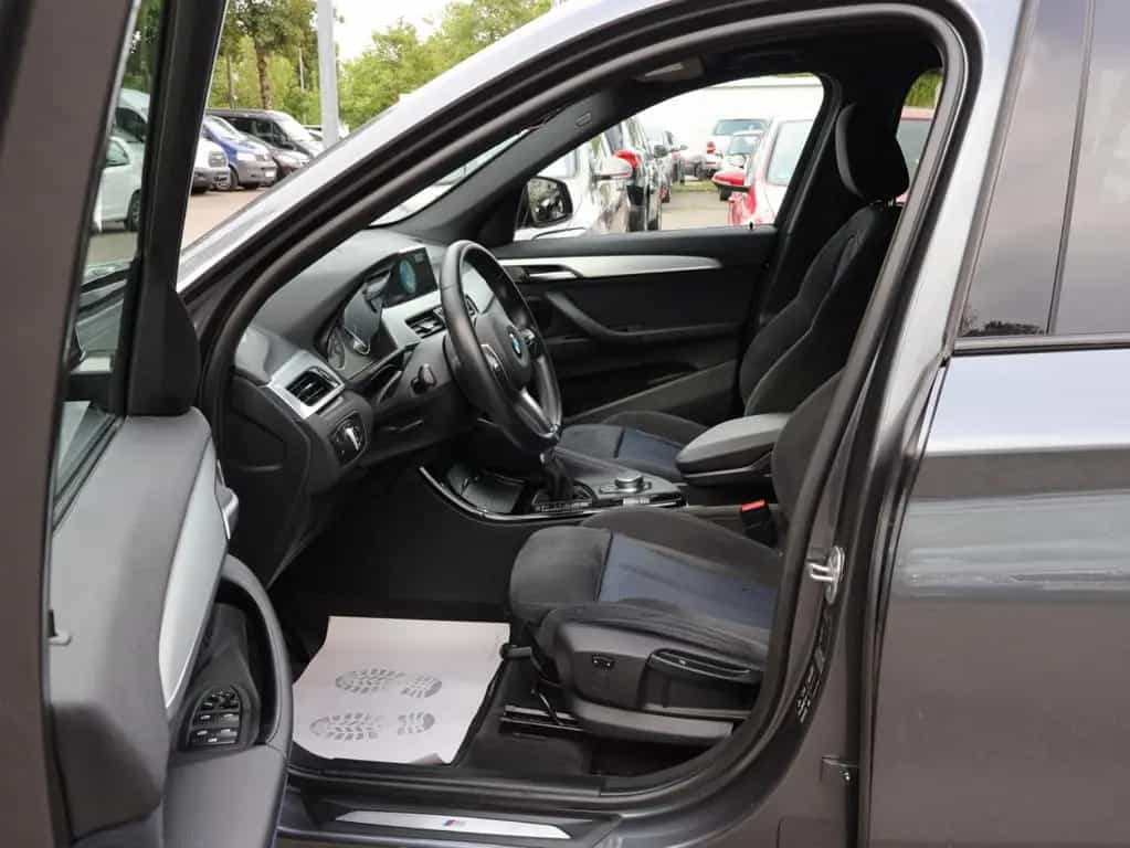 BMW X1 xDrive 20 i M Sport Aut. LED-HUD-AHK-NAVI-RFK 06/2016-photo-13