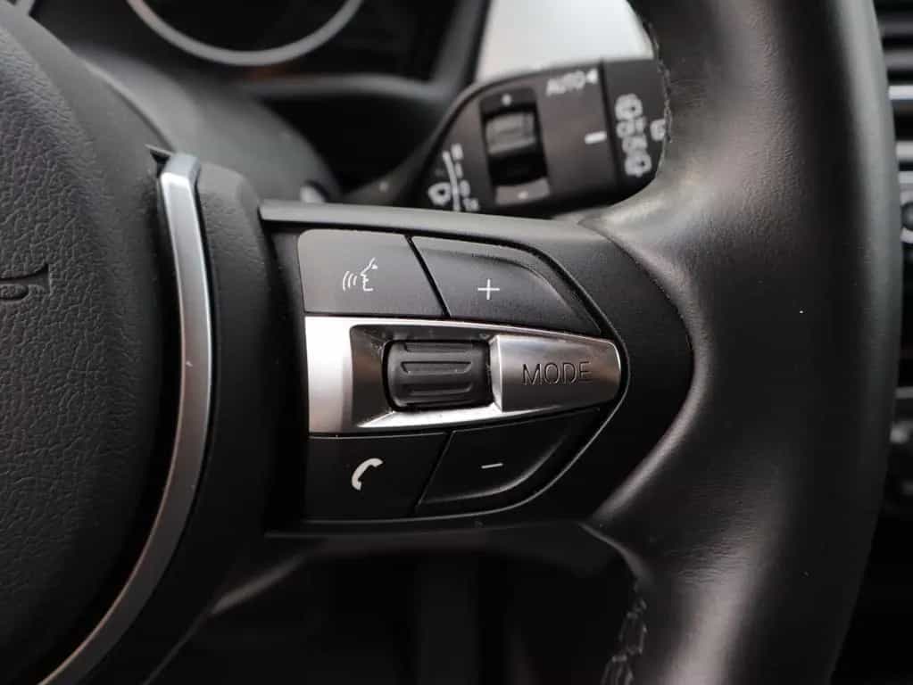 BMW X1 xDrive 20 i M Sport Aut. LED-HUD-AHK-NAVI-RFK 06/2016-photo-19