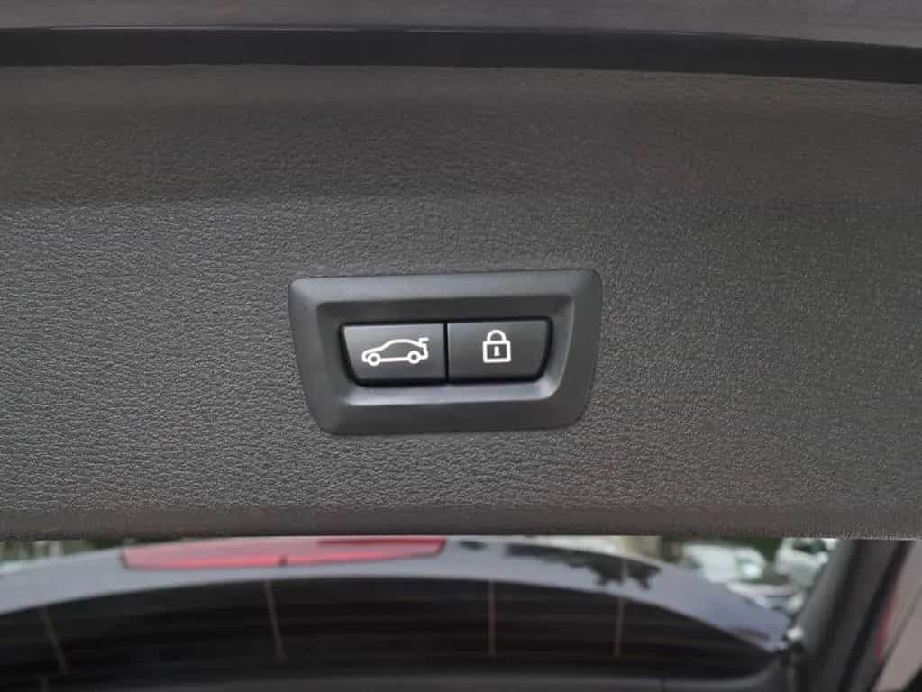 BMW X1 xDrive 20 i M Sport Aut. LED-HUD-AHK-NAVI-RFK 06/2016-photo-41