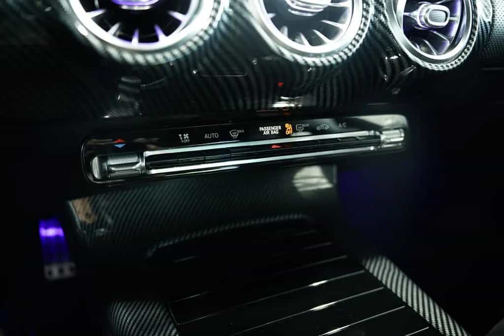 Mercedes-Benz CLA 180 AMG Line *19 *Digital*Business*Ambiente 08/2019-photo-34