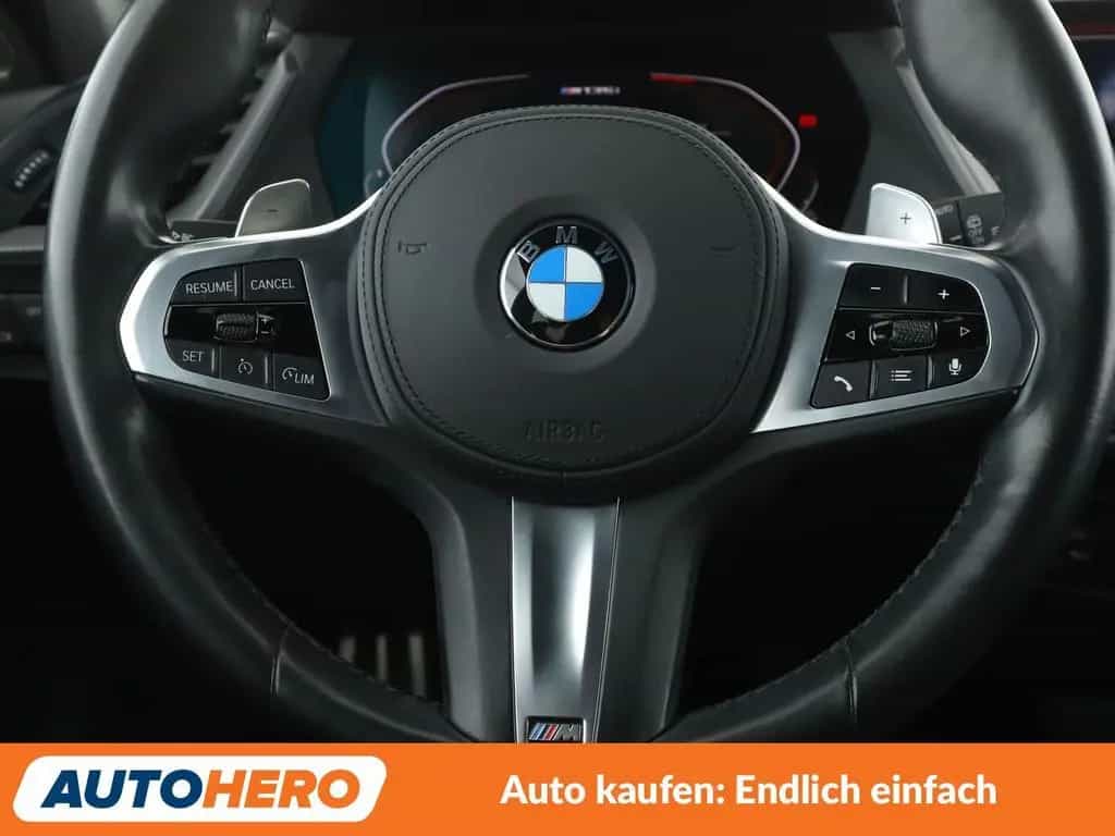 BMW M135 i xDrive Aut.*NAVI*LED*HUD*TEMPO*PDC* 08/2020-photo-18