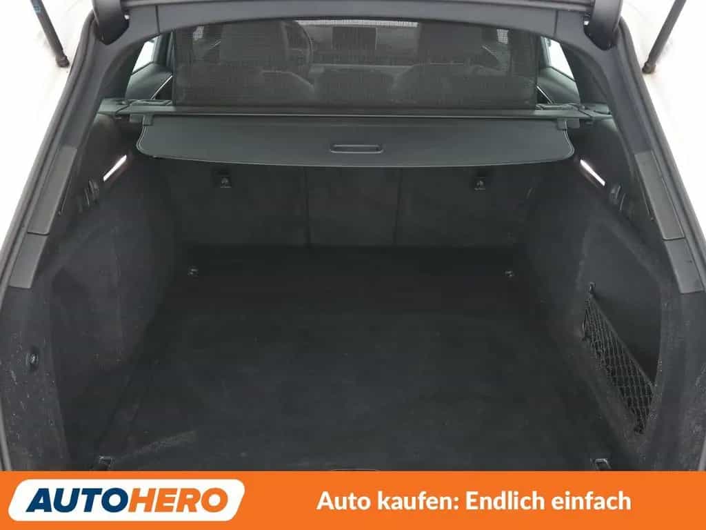 Audi A4 3.0 V6 TDI quattro Sport Aut.*NAVI*HUD*LED* 08/2018-photo-17