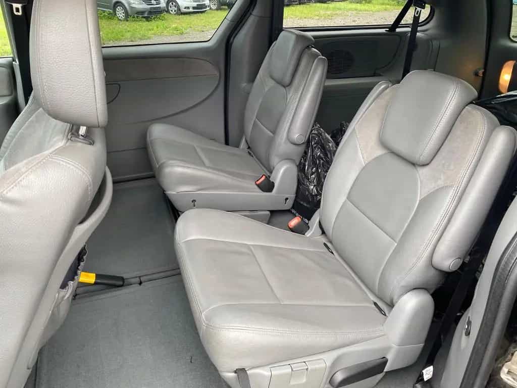 Chrysler Voyager 2.8 CRD Grand Voyager Limited / Tüv 05/2006-photo-11