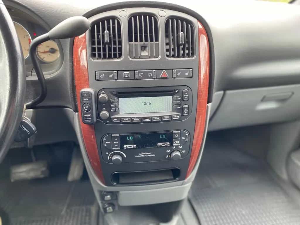 Chrysler Voyager 2.8 CRD Grand Voyager Limited / Tüv 05/2006-photo-15