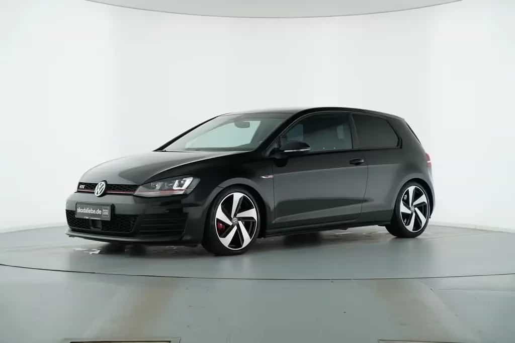 Volkswagen Golf VII GTI PERFORMANCE 2.0TSI DSG NAVI+TÜV NEU 02/2017-photo-1