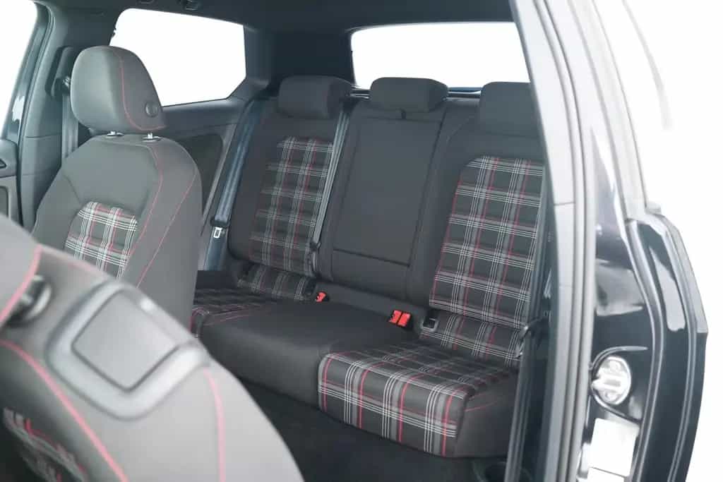 Volkswagen Golf VII GTI PERFORMANCE 2.0TSI DSG NAVI+TÜV NEU 02/2017-photo-10