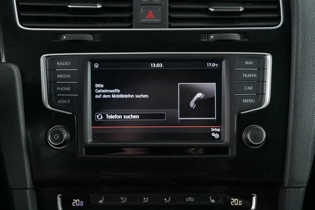 Volkswagen Golf VII GTI PERFORMANCE 2.0TSI DSG NAVI+TÜV NEU 02/2017-photo-23