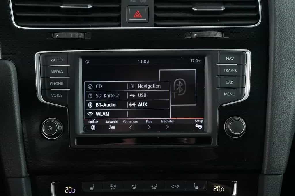 Volkswagen Golf VII GTI PERFORMANCE 2.0TSI DSG NAVI+TÜV NEU 02/2017-photo-24