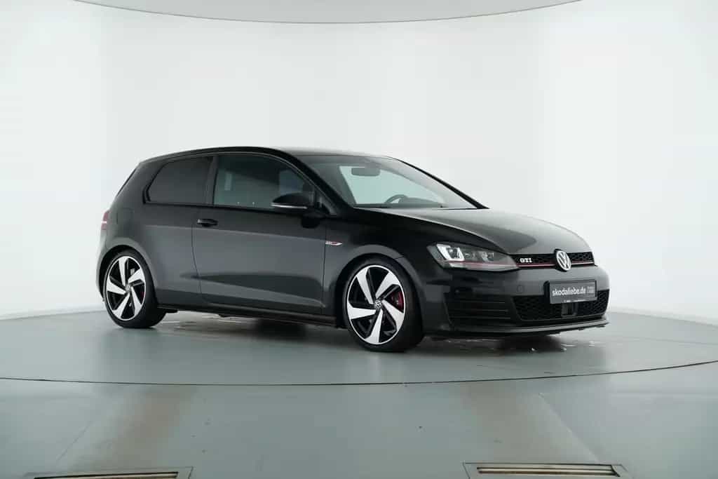 Volkswagen Golf VII GTI PERFORMANCE 2.0TSI DSG NAVI+TÜV NEU 02/2017-photo-3