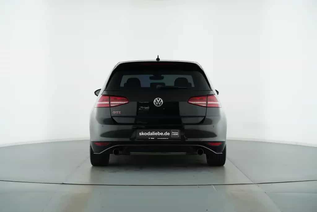Volkswagen Golf VII GTI PERFORMANCE 2.0TSI DSG NAVI+TÜV NEU 02/2017-photo-6