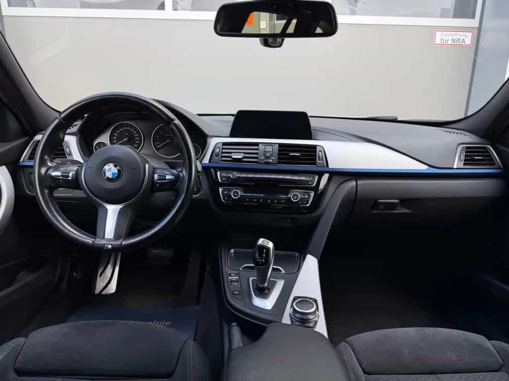 BMW 320 i Touring M Sport Kamera 18 Zoll Navi AHK 06/2018-photo-13