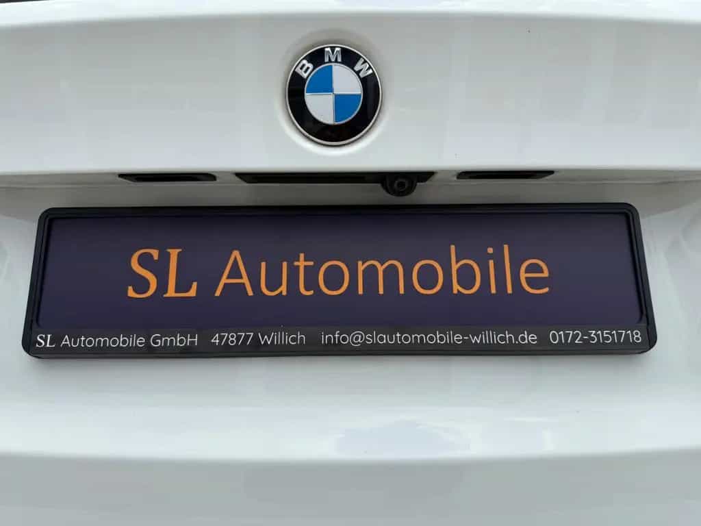 BMW 320 i Touring M Sport Kamera 18 Zoll Navi AHK 06/2018-photo-20